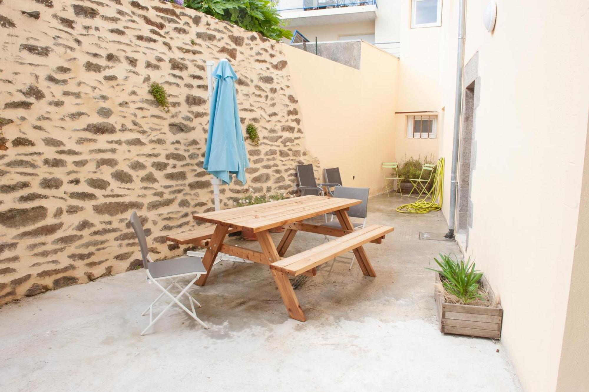 Immeuble De 3 Appartements Avec Cour Interieure Brest Exteriör bild